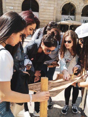 Treasure hunt & Wine tasting Barcelona