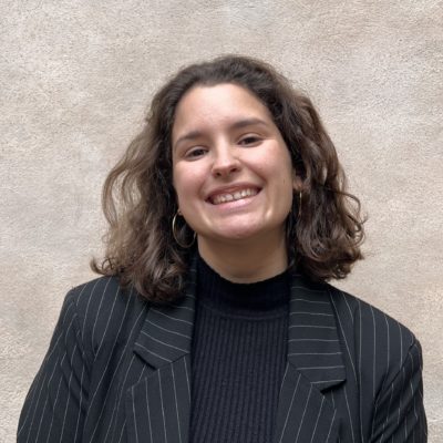 Laura Spanish and Catalan speaking game master for Xventura Treasure Hunts